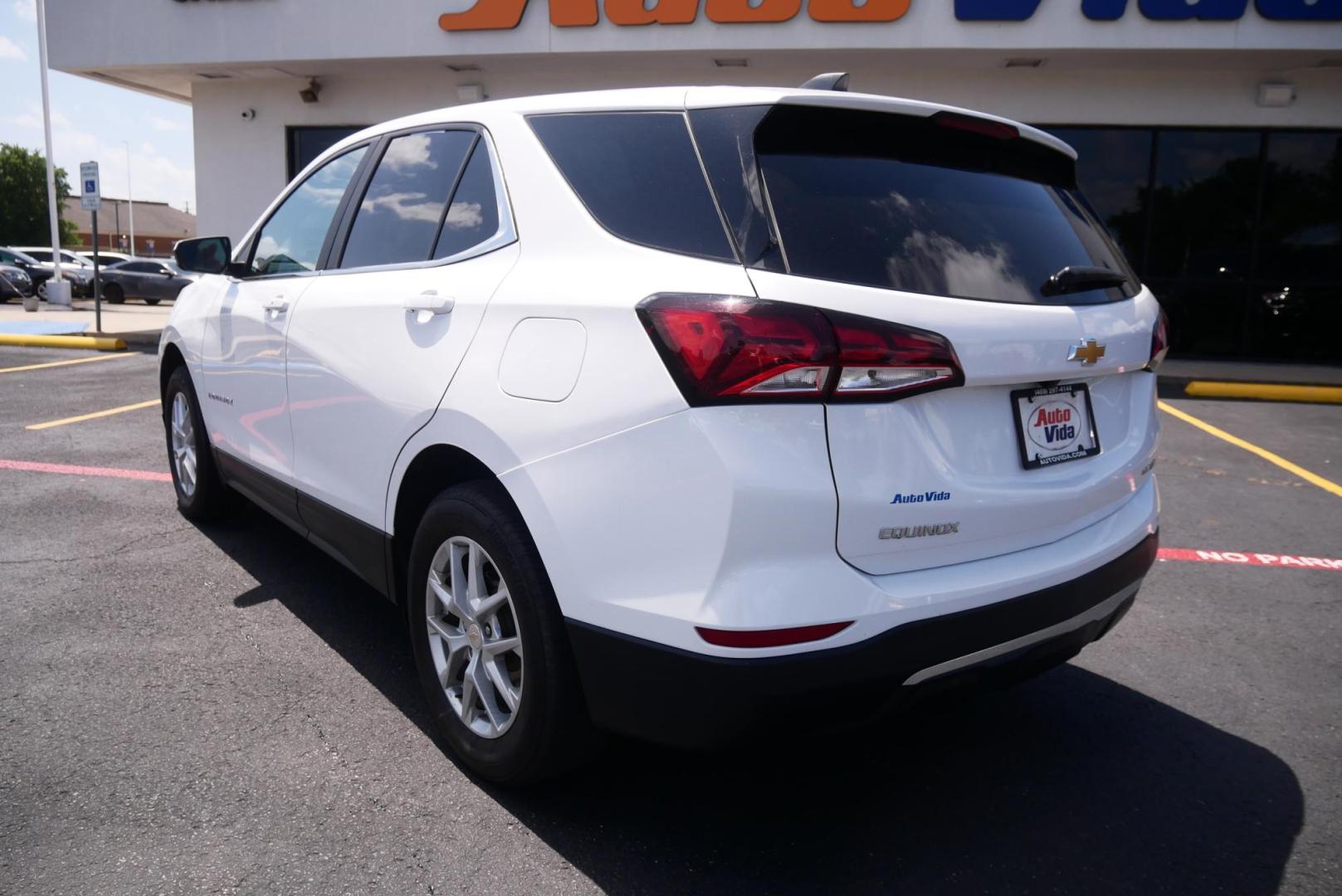 2023 WHITE Chevrolet Equinox LT AWD (3GNAXUEG3PL) with an 1.5L L4 DOHC 16V TURBO engine, 6A transmission, located at 8640 E R L Thornton Fwy, Dallas, TX, 75228, (469) 297-4144, 32.794128, -96.693008 - Photo#4