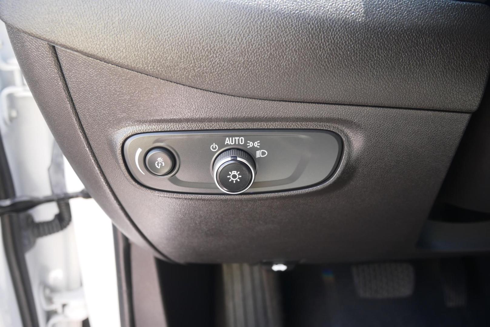 2023 WHITE Chevrolet Equinox LT AWD (3GNAXUEG3PL) with an 1.5L L4 DOHC 16V TURBO engine, 6A transmission, located at 8640 E R L Thornton Fwy, Dallas, TX, 75228, (469) 297-4144, 32.794128, -96.693008 - Photo#11