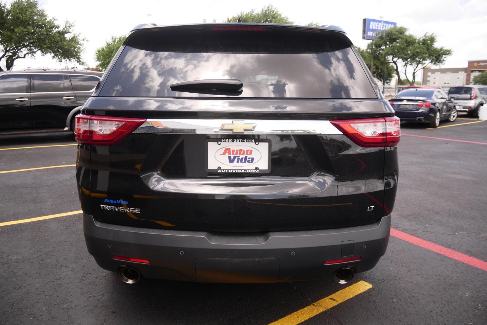 2019 BLACK Chevrolet Traverse LT Leather FWD (1GNERHKW5KJ) with an 3.6L V6 DOHC 24V engine, 9A transmission, located at 8640 E R L Thornton Fwy, Dallas, TX, 75228, (469) 297-4144, 32.794128, -96.693008 - Photo#3