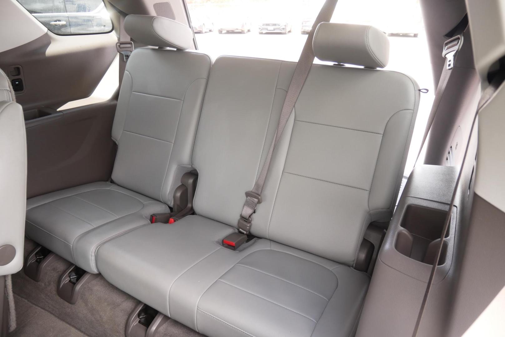 2019 BLACK Chevrolet Traverse LT Leather FWD (1GNERHKW5KJ) with an 3.6L V6 DOHC 24V engine, 9A transmission, located at 8640 E R L Thornton Fwy, Dallas, TX, 75228, (469) 297-4144, 32.794128, -96.693008 - Photo#15